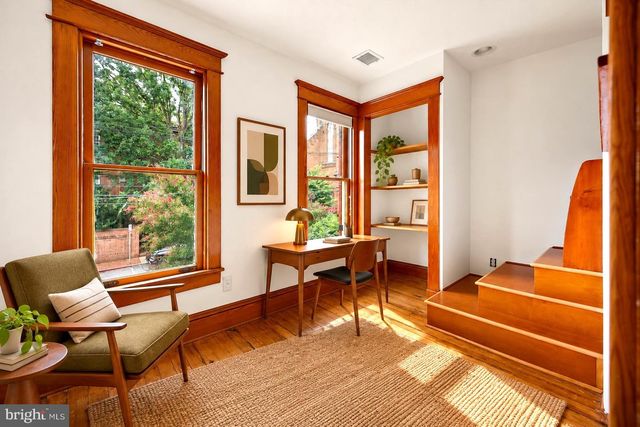 102 DUKE OF GLOUCESTER ST, Annapolis, MD 21401