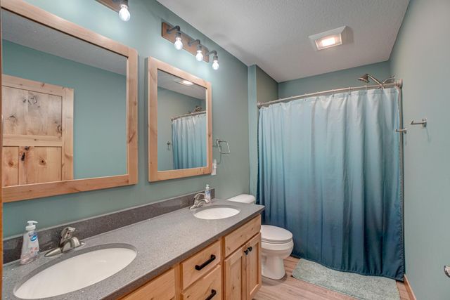1626 72nd Avenue, Hammond, WI 54015