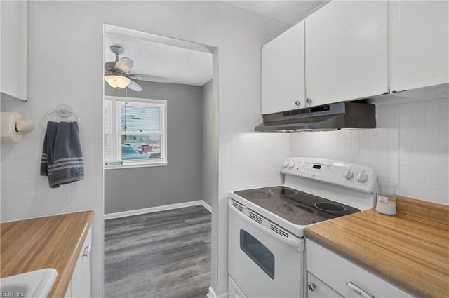 900 E Ocean View Ave Apt 11, Norfolk, VA 23503
