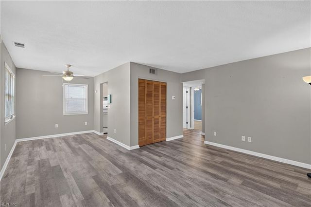 900 E Ocean View Ave Apt 11, Norfolk, VA 23503