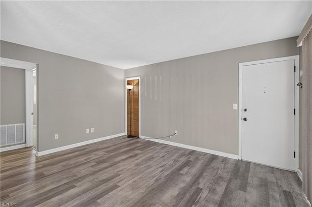 900 E Ocean View Ave Apt 11, Norfolk, VA 23503