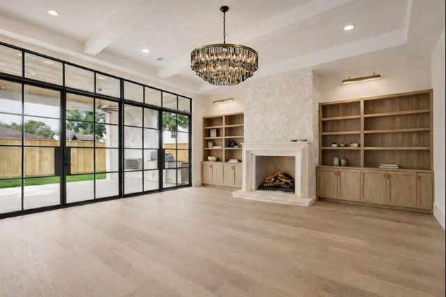 1519 Candlelight Lane, Houston, TX 77018