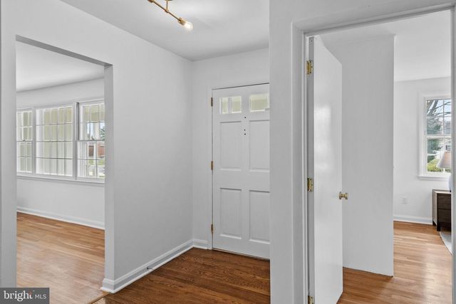 2529 RAVEN RD, Wilmington, DE 19810