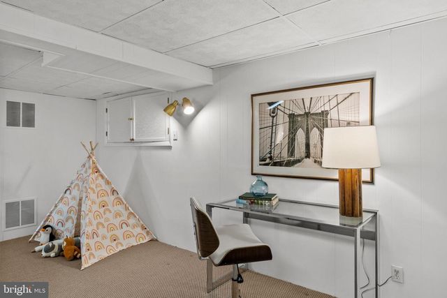 2529 RAVEN RD, Wilmington, DE 19810