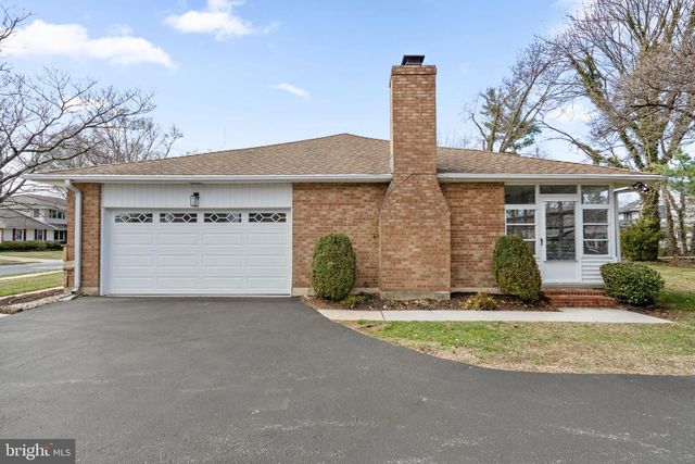 2529 RAVEN RD, Wilmington, DE 19810