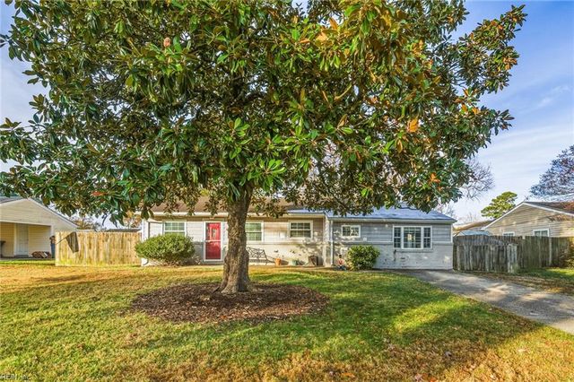 409 Big Pine DR, Virginia Beach, VA 23452