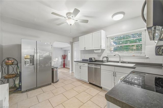 409 Big Pine DR, Virginia Beach, VA 23452