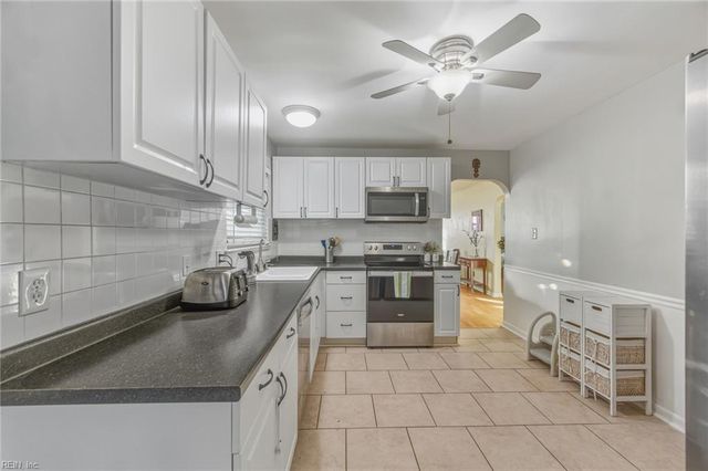 409 Big Pine DR, Virginia Beach, VA 23452