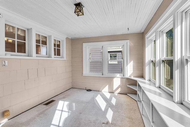 1105 S Webster Street, Jackson, MI 49203