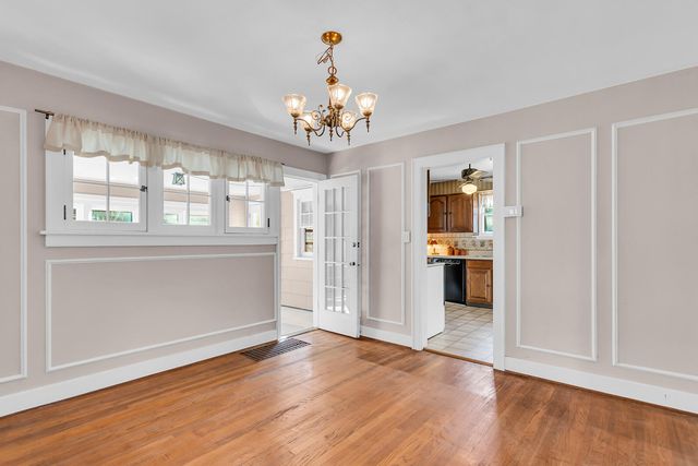 1105 S Webster Street, Jackson, MI 49203