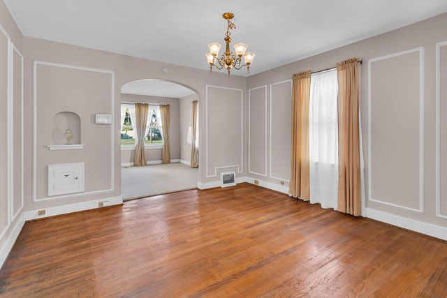 1105 S Webster Street, Jackson, MI 49203