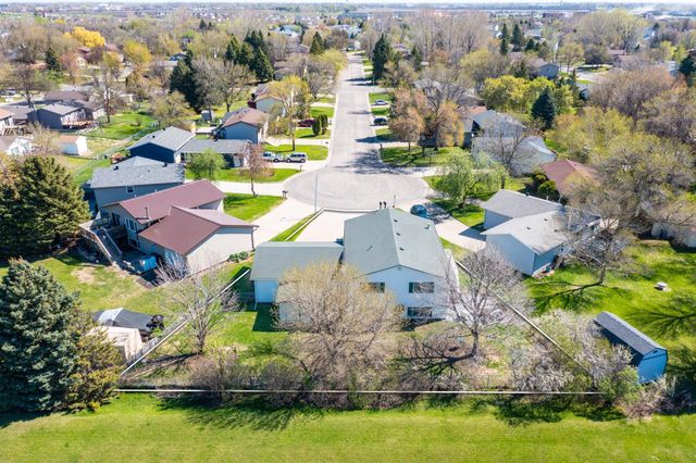 2900 16th Avenue S, Moorhead, MN 56560