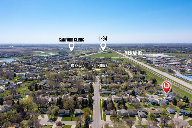 2900 16th Avenue S, Moorhead, MN 56560