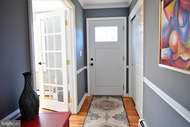 6 MORNINGSIDE DR, Pennington, NJ 08534