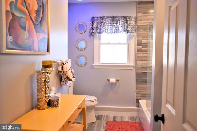 6 MORNINGSIDE DR, Pennington, NJ 08534