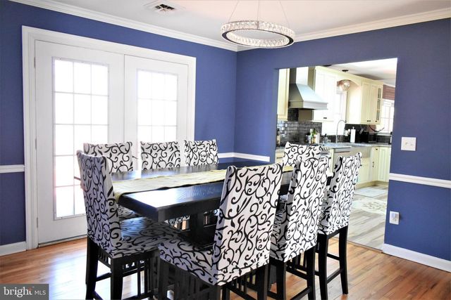 6 MORNINGSIDE DR, Pennington, NJ 08534