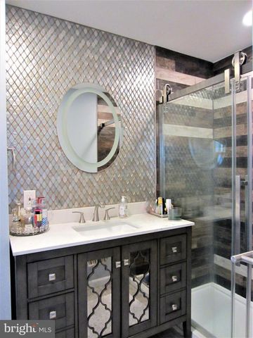 6 MORNINGSIDE DR, Pennington, NJ 08534