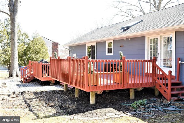 6 MORNINGSIDE DR, Pennington, NJ 08534