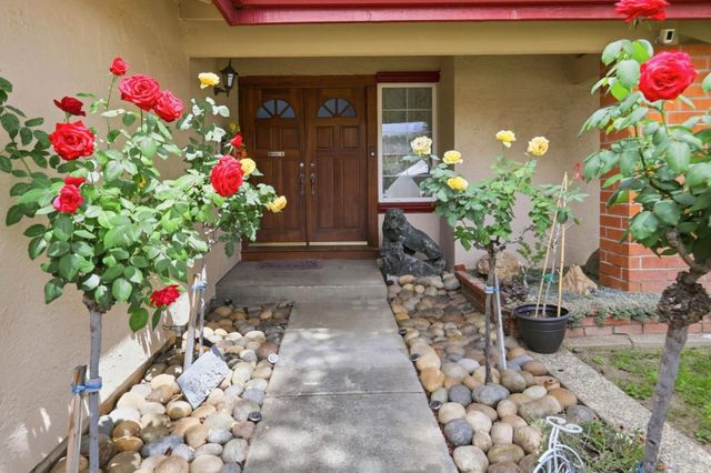 225 Prague Drive, San Jose, CA 95119