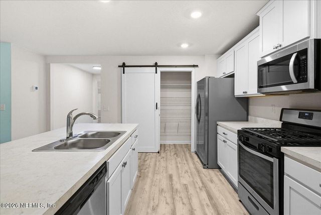 610 GRAND RESERVE Drive, Bunnell, FL 32110