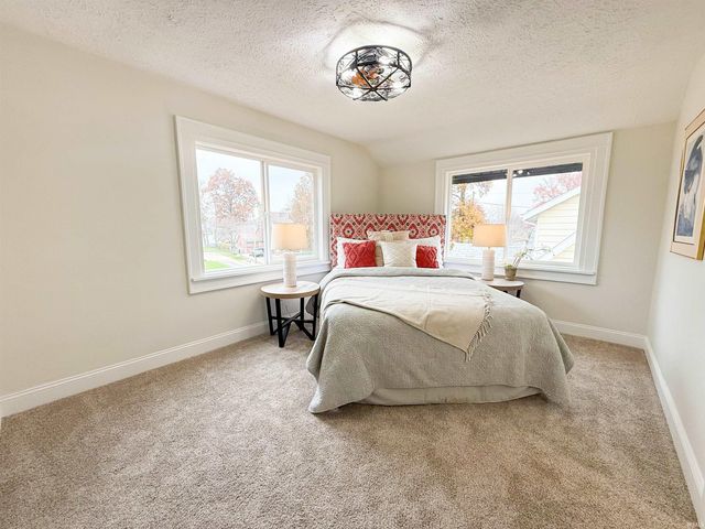 1203 E Jackson Boulevard, Elkhart, IN 46516