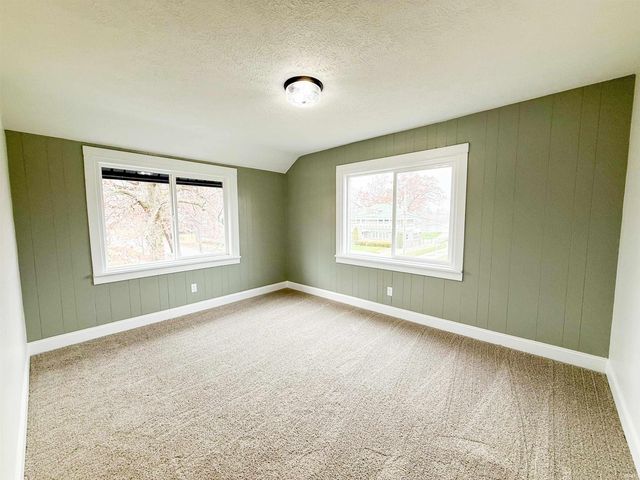 1203 E Jackson Boulevard, Elkhart, IN 46516