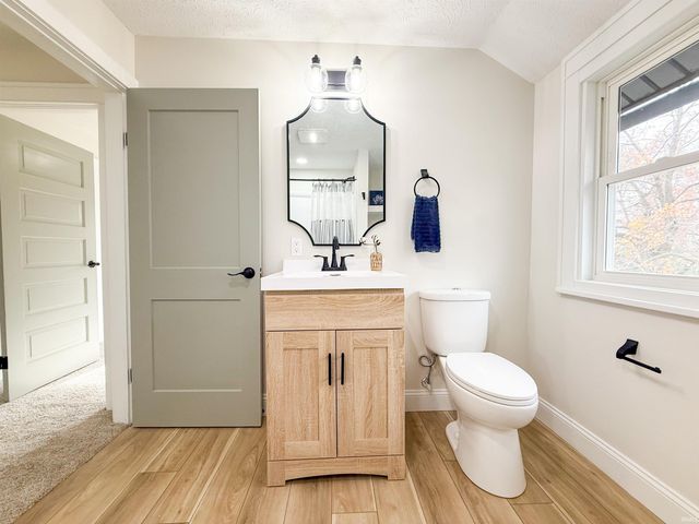 1203 E Jackson Boulevard, Elkhart, IN 46516