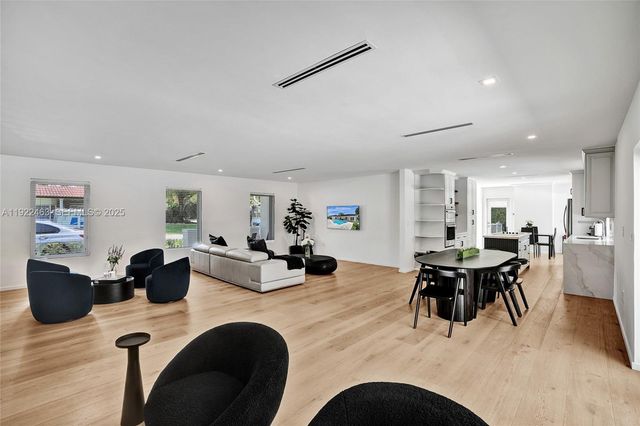 7941 SW 143rd St, Palmetto Bay, FL 33158