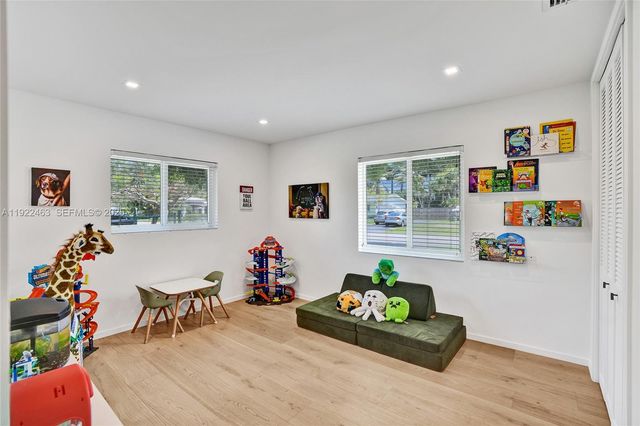 7941 SW 143rd St, Palmetto Bay, FL 33158