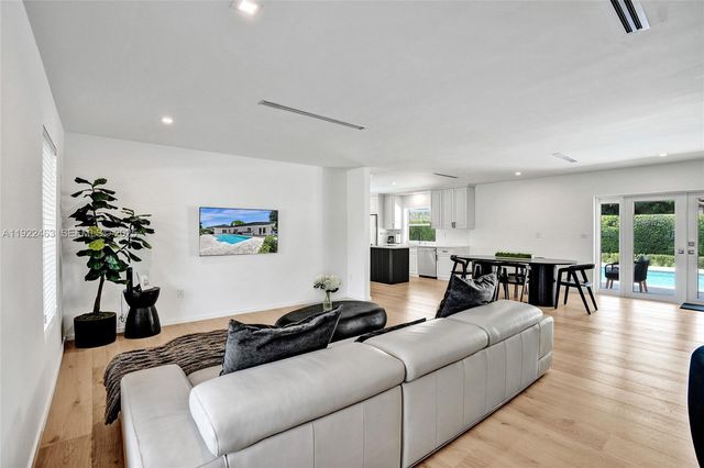 7941 SW 143rd St, Palmetto Bay, FL 33158