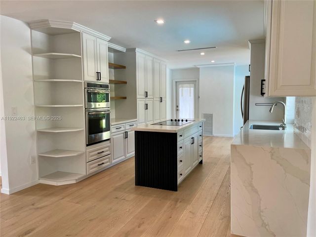 7941 SW 143rd St, Palmetto Bay, FL 33158