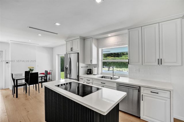 7941 SW 143rd St, Palmetto Bay, FL 33158