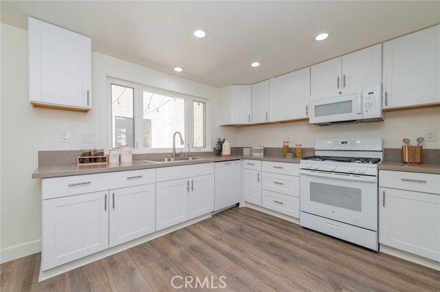 16 Claret, Irvine, CA 92614