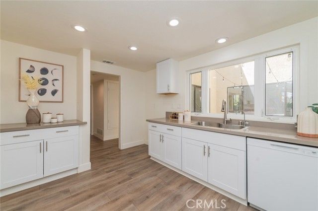 16 Claret, Irvine, CA 92614
