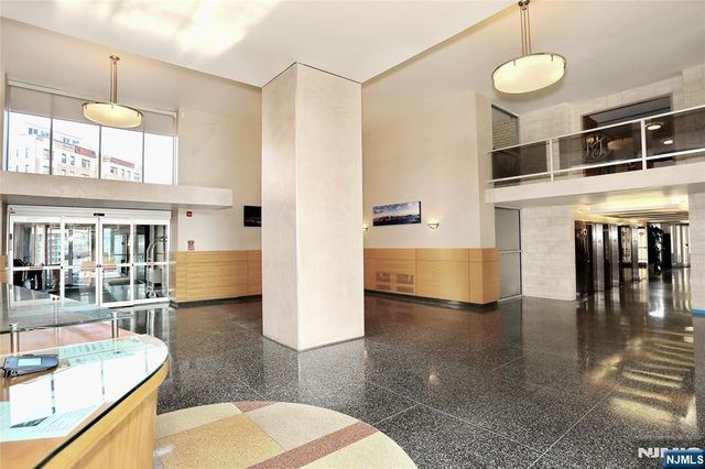 6040 Boulevard 8H, West New York, NJ 07093