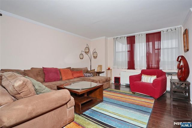 6040 Boulevard 8H, West New York, NJ 07093