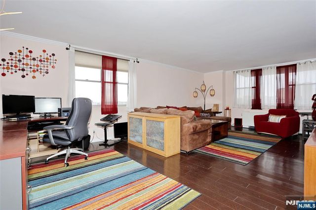 6040 Boulevard 8H, West New York, NJ 07093