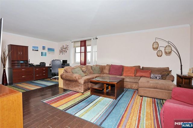 6040 Boulevard 8H, West New York, NJ 07093