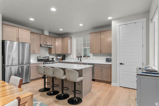 3864 W SAFFLOWER DR, Lehi, UT 84043