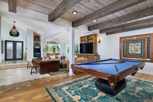 10616 Falcon Rim Pt, San Diego, CA 92131