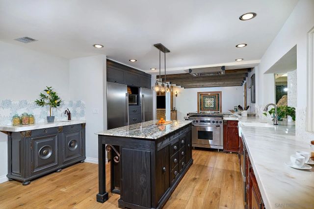 10616 Falcon Rim Pt, San Diego, CA 92131