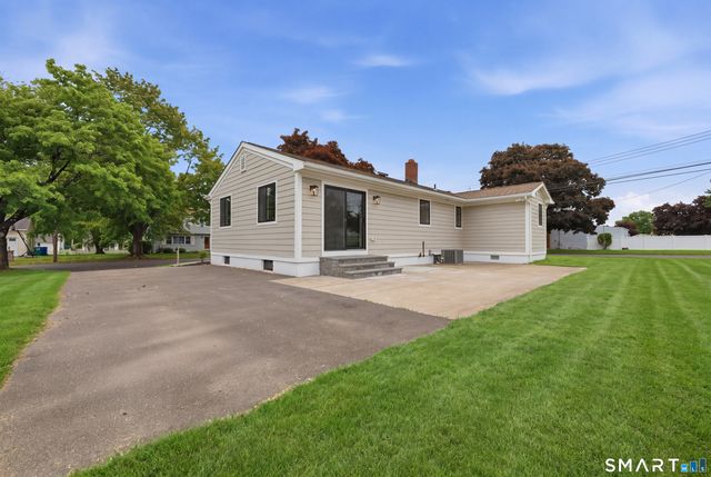 110 Russell Road, Stratford, CT 06614