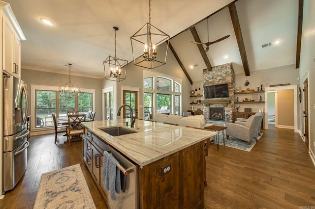 3100 York Ln, Conway, AR 72034
