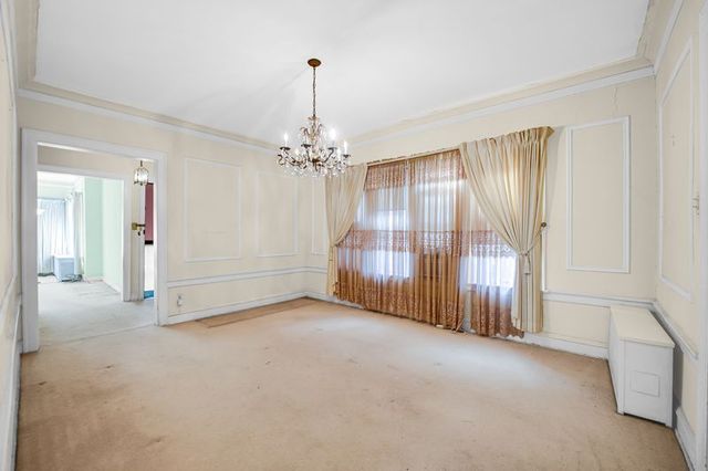 7652 S Cornell Avenue, Chicago, IL 60649