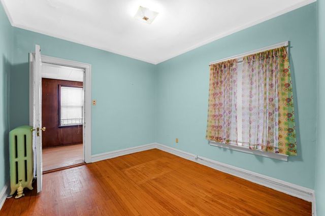 7652 S Cornell Avenue, Chicago, IL 60649