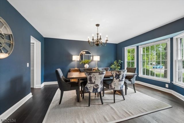 5 Blanchet Ct, Florham Park Boro, NJ 07932