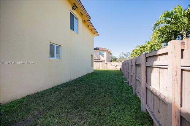 1046 NE 17th Ter, Homestead, FL 33033