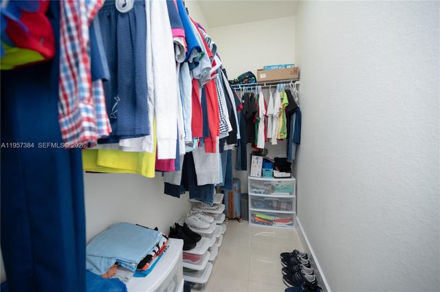 1046 NE 17th Ter, Homestead, FL 33033