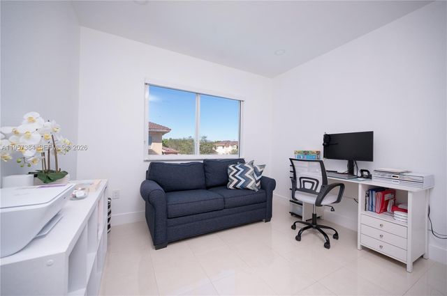 1046 NE 17th Ter, Homestead, FL 33033