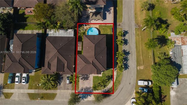 1046 NE 17th Ter, Homestead, FL 33033
